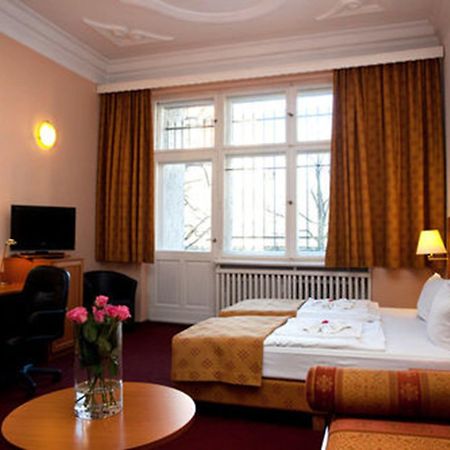 Hotel Aster An Der Messe Berlin Bagian luar foto